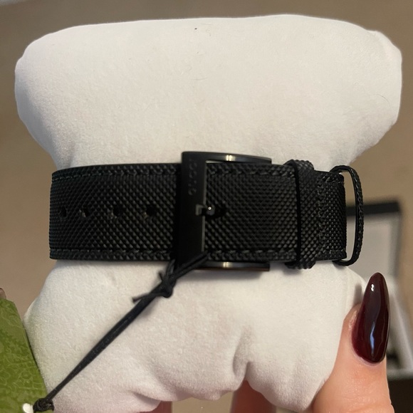 🌟NWT🌟 MENS BLACK GUCCI WATCH - Picture 6 of 9